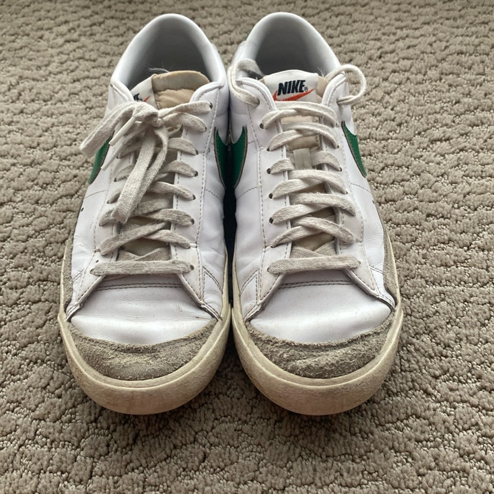 Men’s Nike blazer lows. Size 8